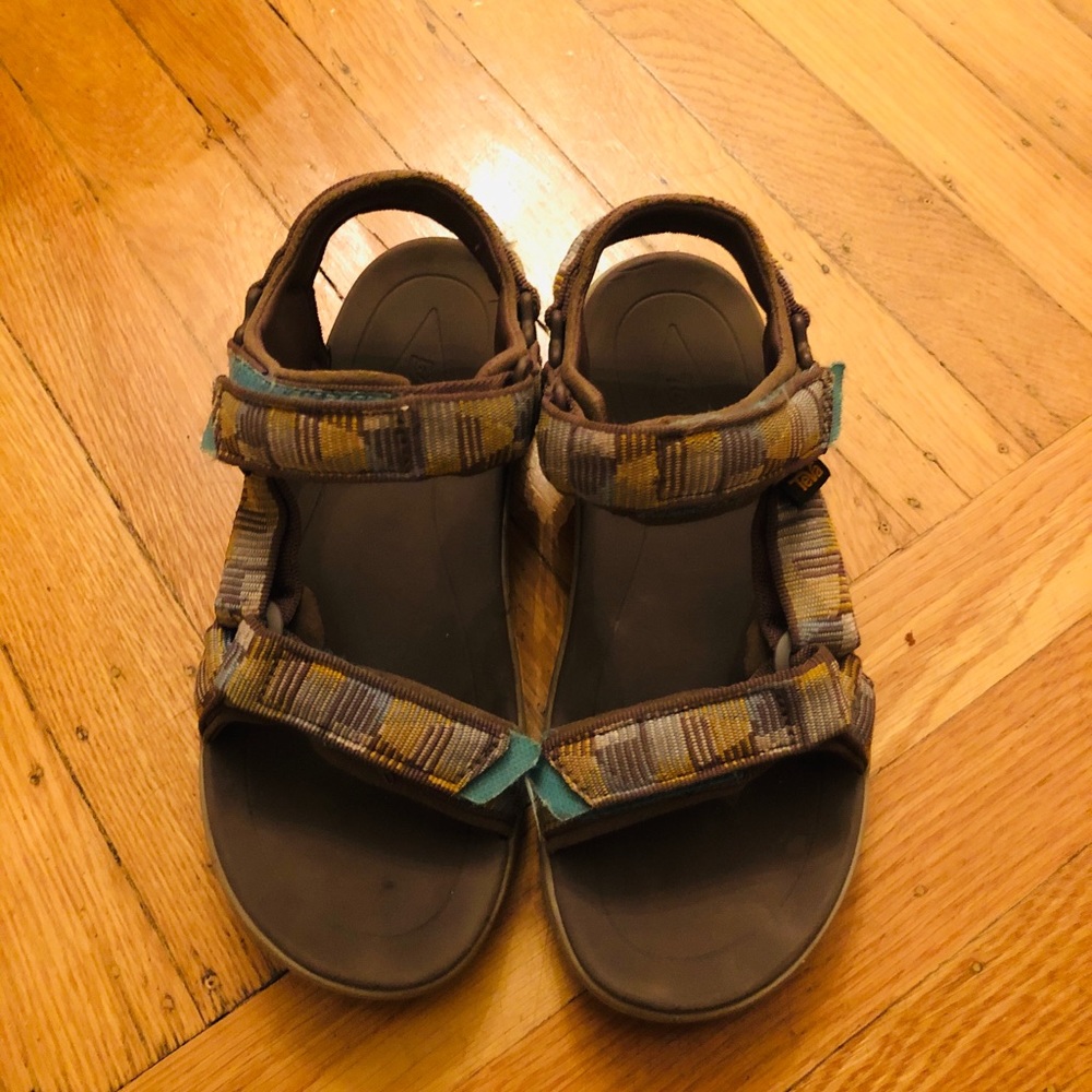 Teva sandal